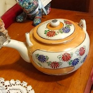 Vtg Lusterware Teapot